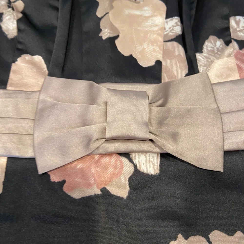 H&M Floral Satin-Like Strapless Mini Dress – Size 8, Black with Beige Bow